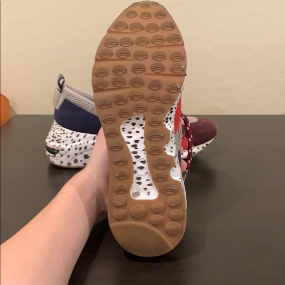 Brand new Steve Madden sneakers - Picture 3 of 8